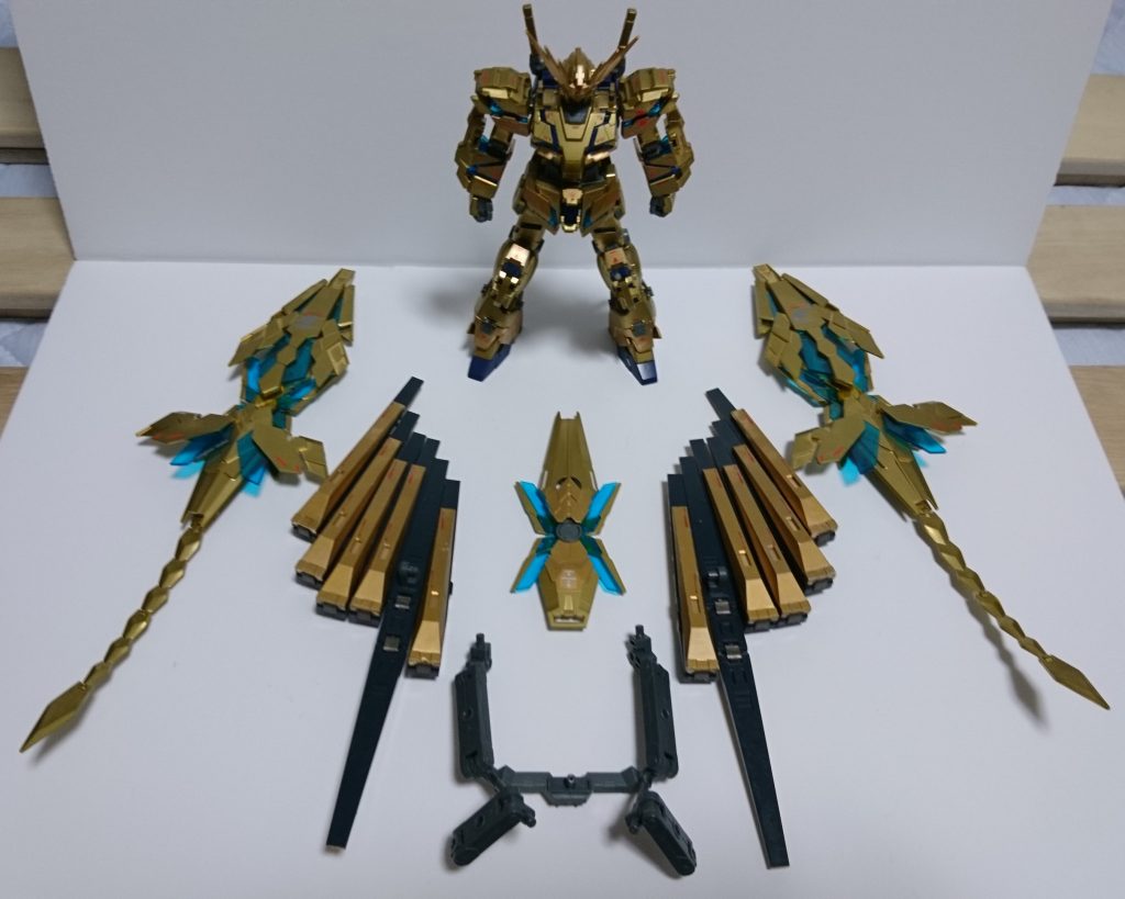 ・装備一覧
アームドアーマーDE×2, フィンファンネル×2, シールド×1をバックパックに装備しました。