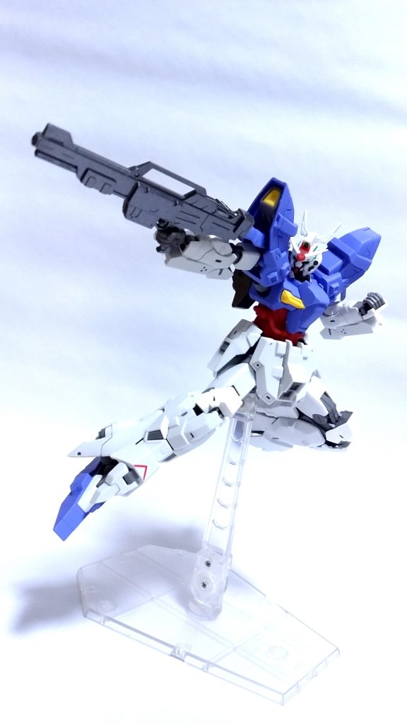 本体の可動に関しても肩や足の可動が優秀なので色んなポージングが楽しめますっ