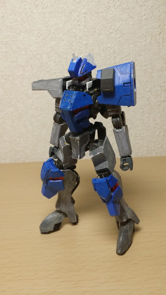 今回は顔、肩、胸部、膝を作りました