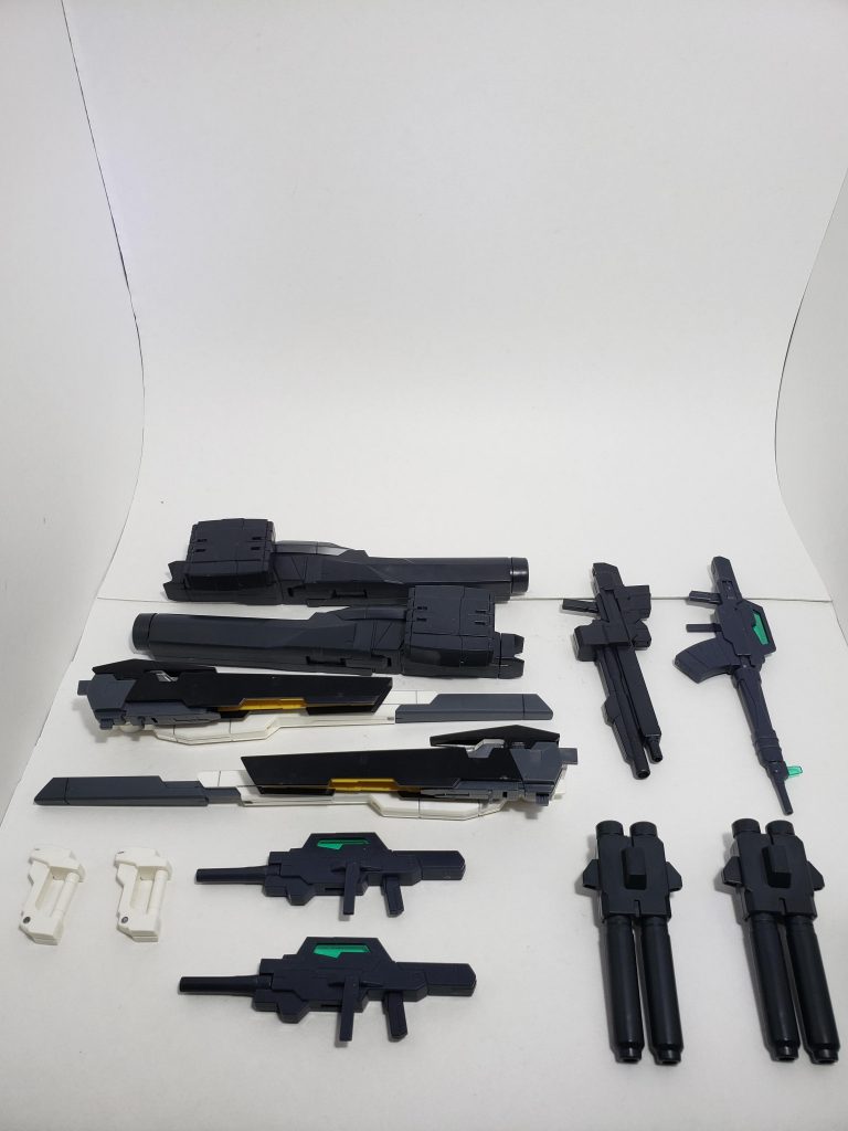 武装一覧
ミサイルコンテナ付きハイビームガトリング×2
2連装ハイマグナムカノン×2
ビームソード内蔵ビームピストル×2
ビームサブマシンガン×2
ビームライフル×1
アサルトビームカービン×1
2連装ビームキャノン×2