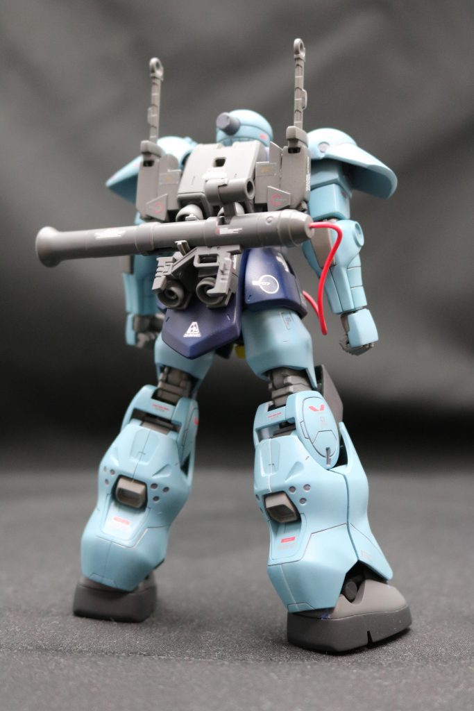 バックショット
ヒートソードとビームバズーカはジャンクパーツを駆使して接続出来るように改造してます。