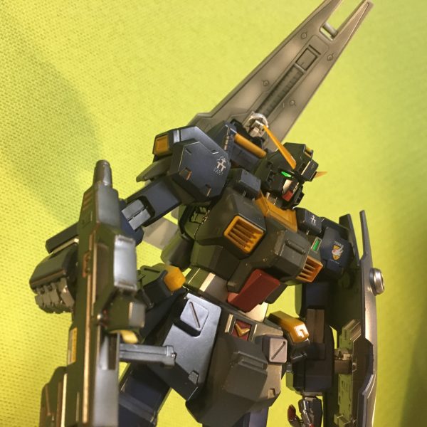 MG 1/100ガンダムTR-1［ヘイズル改］(実戦配備カラー)