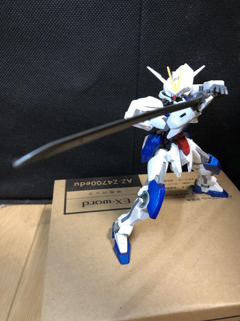 袋とじマル秘シークレットおまけ画像。フレーム露出×軽装=刀のイメージがふと。バルバトス最終形態の印象ですね。