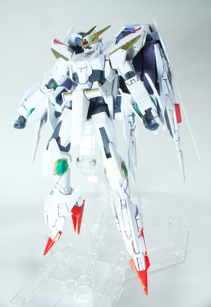 バックパック装着後ウイング格納状態
脚が伸びた分、腕も伸ばしています。
ちょっと伸ばしすぎたかなと若干、、、