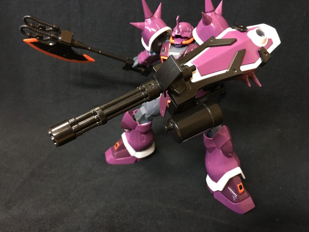 3連バルカンが装備できるのでやっぱり装備させたいガトリングシールド
まあまあ重い装備ですが肩関節は大丈夫でした