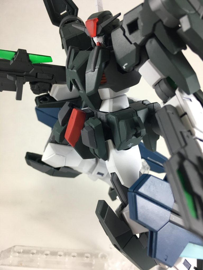 オールレンジ武器をあえて減らして、固定砲台としても活躍出来るよう工夫したりしました