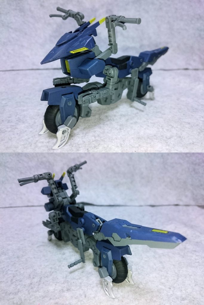 バイク形態
足の爪がスタンドとして機能します
パーツ追加して大型バイクっぽい外見になったけどサイズは元と大して変わっていません