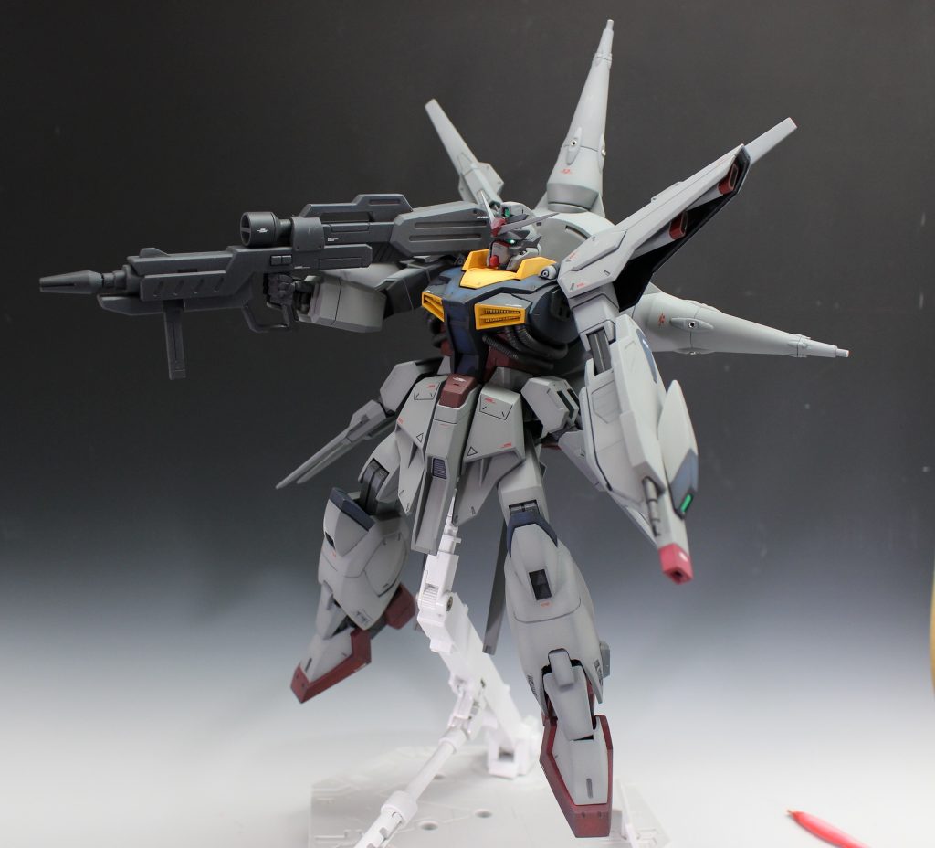 ＭＧカッコいいんですがモールドちょっと過剰気味？