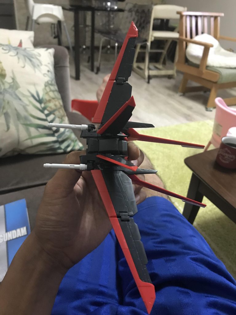 とりあえずシルエットを作成♪