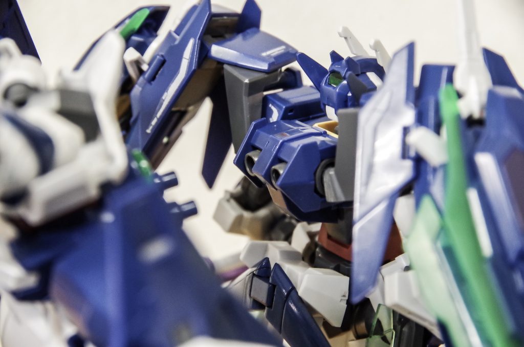 あとは、逆立ちさせて、通常のユニットと同様に背中に取り付けます。