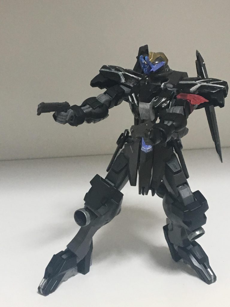 アクション
ベルゼブモンと言ったら2丁拳銃によるダブルインパクト。
ヴィダールのハンドガンをそのまま使用
