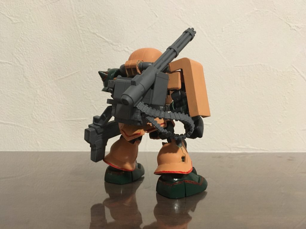 リアビューです。ちょっとバックパックがズレてしまいました。