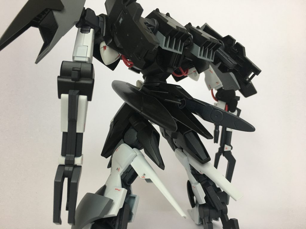 擬似太陽炉は斜め下からのアングルで見えやすい。