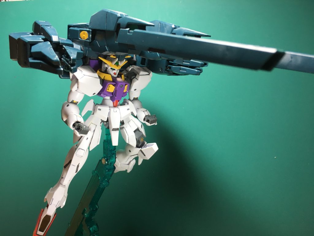 　「GNバズーカどうやって使うの？」と思っていましたが、セラヴィーⅡだけなんでしょうか(見ろや)。バックパックを付け替えて前を向くようにしました。一応オリジナルのハイパーバーストとしています。