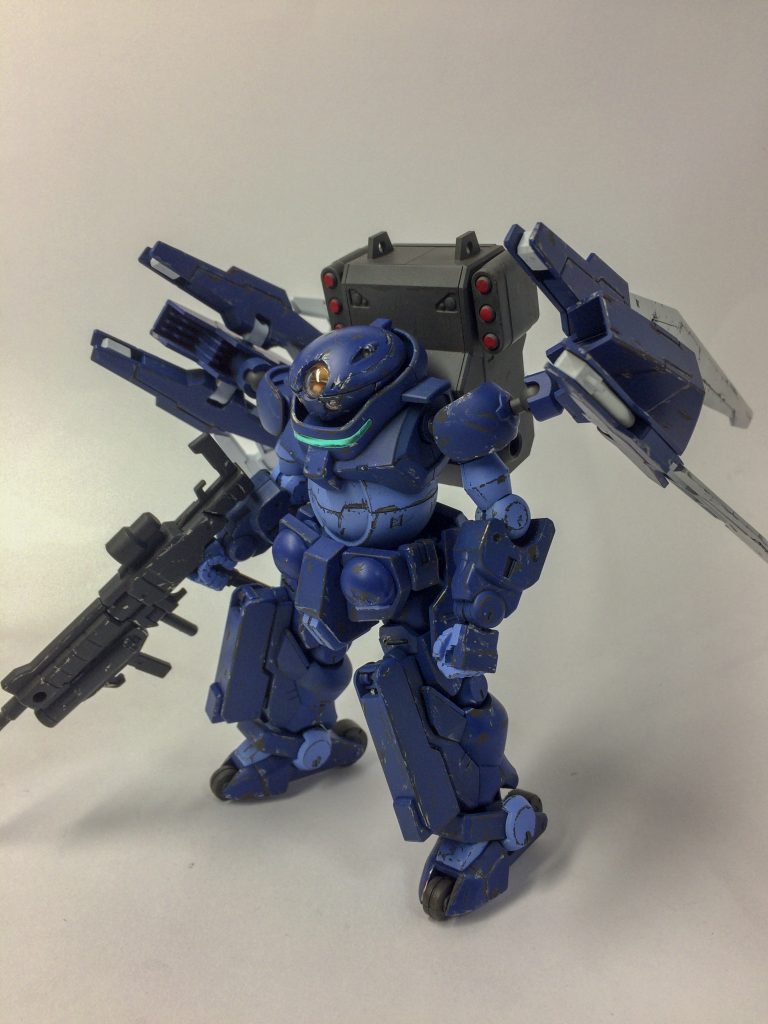 コンセプトとして高機動型をイメージしてライトニングバックウエポンを取り付けています