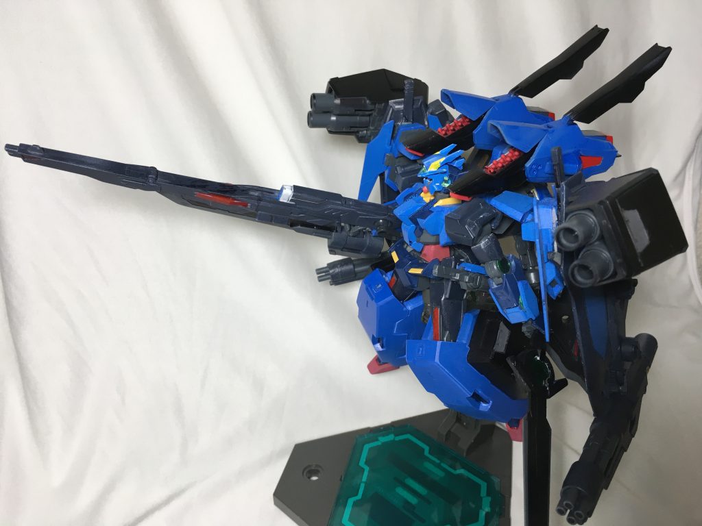 塗装が全体的に始めてでアラのある部分は沢山ありましたが、兎に角兵器盛れて楽しかったです!