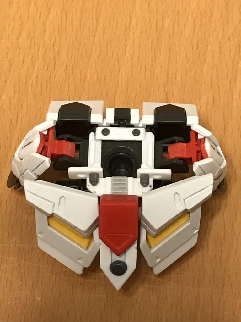 腰の中がガラガラだったのでプラ板で