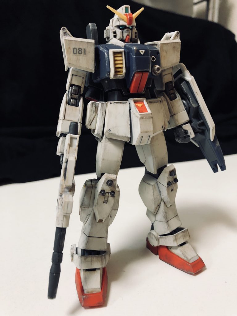 全体に2回ウォッシング、ドライブラシを2色使ってウェザリングしています。