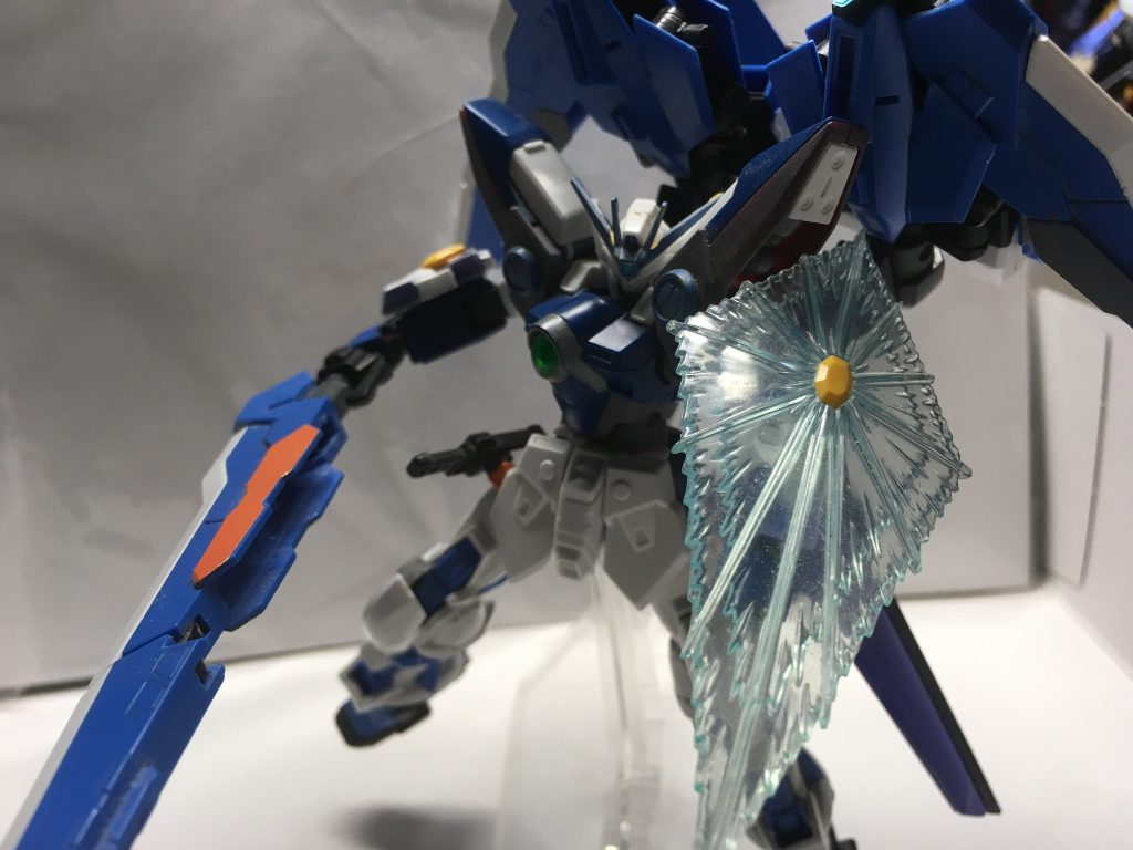 実体のシールドでは無く、ビームシールドに変えました。