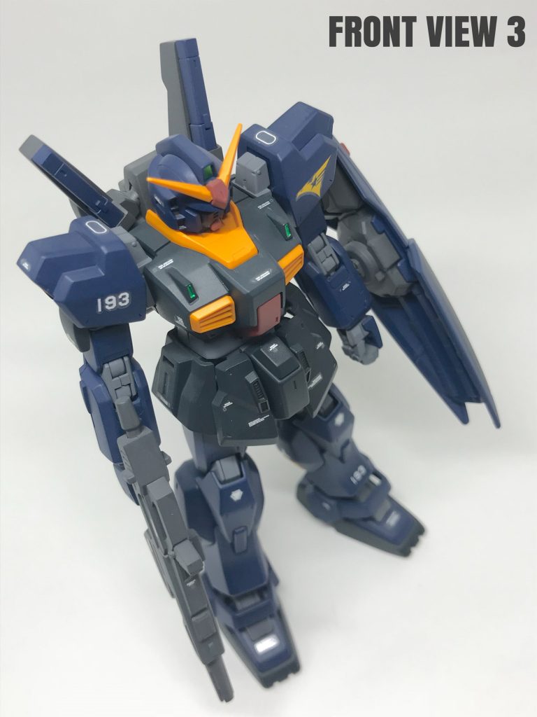 マークⅡは、このアングルからの撮影が
一番カッコイイと自分は思います。♪(´ε` )