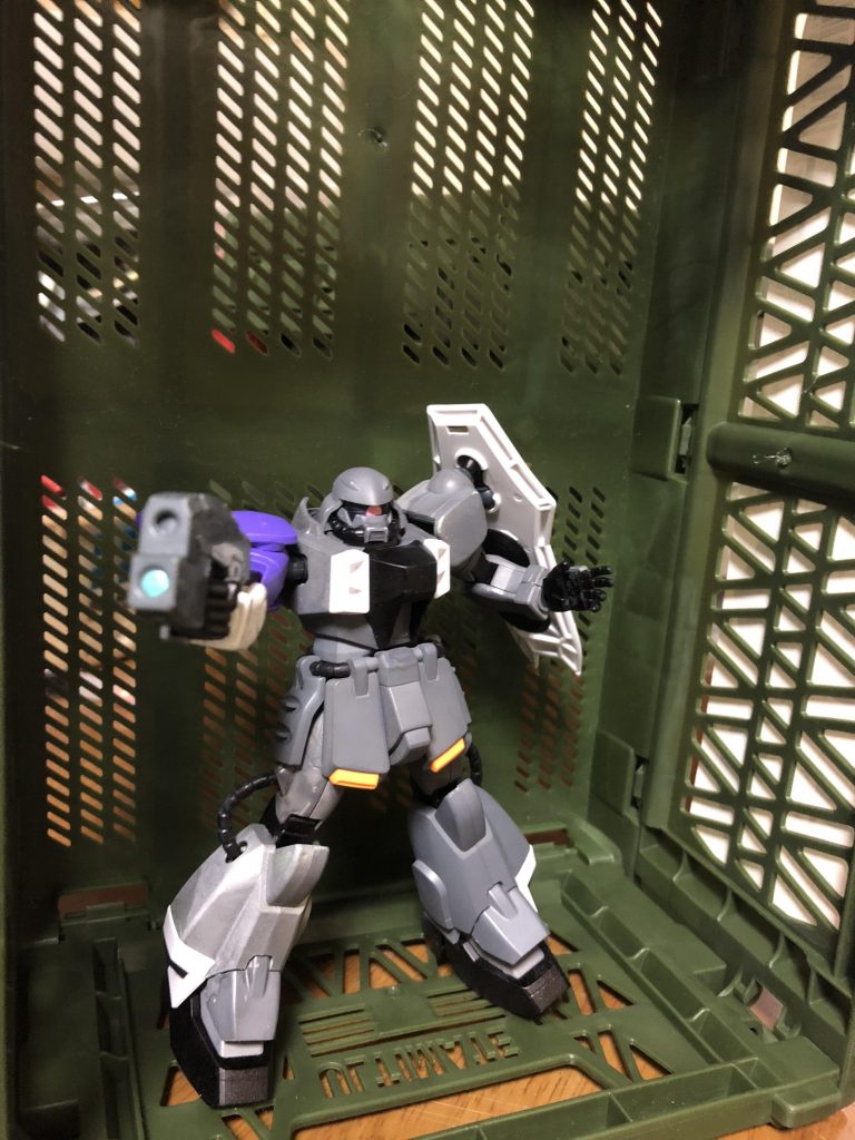 テストパイロットはハイパーデュートリオンエンジンを扱う事から機密製が重視され、かつてのカオスガンダムのテストパイロットをしたという事から受領にも関わったコートニー・ヒエロニムスに決定した。
彼は同時期にデスティニーインパルスのテストパイロットも務めていたが、データを充分に獲得出来たことで一時的ではあるがこの機体での実験に専念できる事になった。
ハイパーデュートリオンエンジン搭載後初のテスト運転が行われたが、ウィザードの中でもかなりの出力に耐えられるガナーウィザードを装備したが、出力に耐えられず宇宙空間でパックパージ後爆散してしまう。
現在、専用ウィザード開発が急がれている。