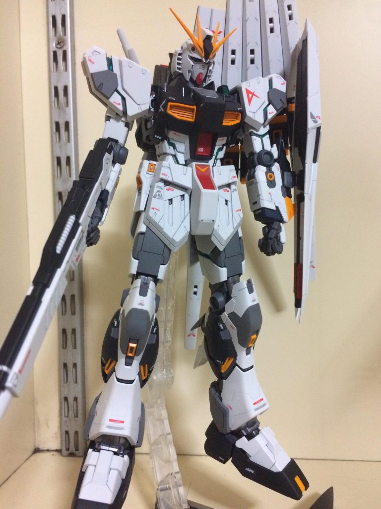 νガンダム–2枚目/制作者：rom381129