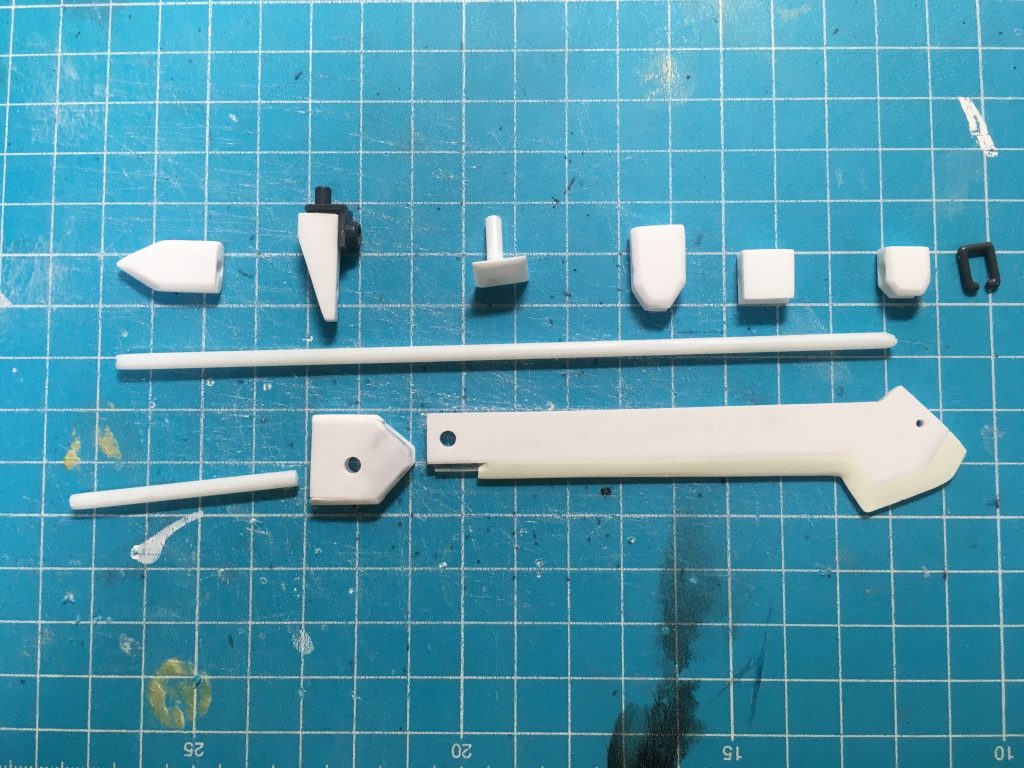 剣はプラ版から