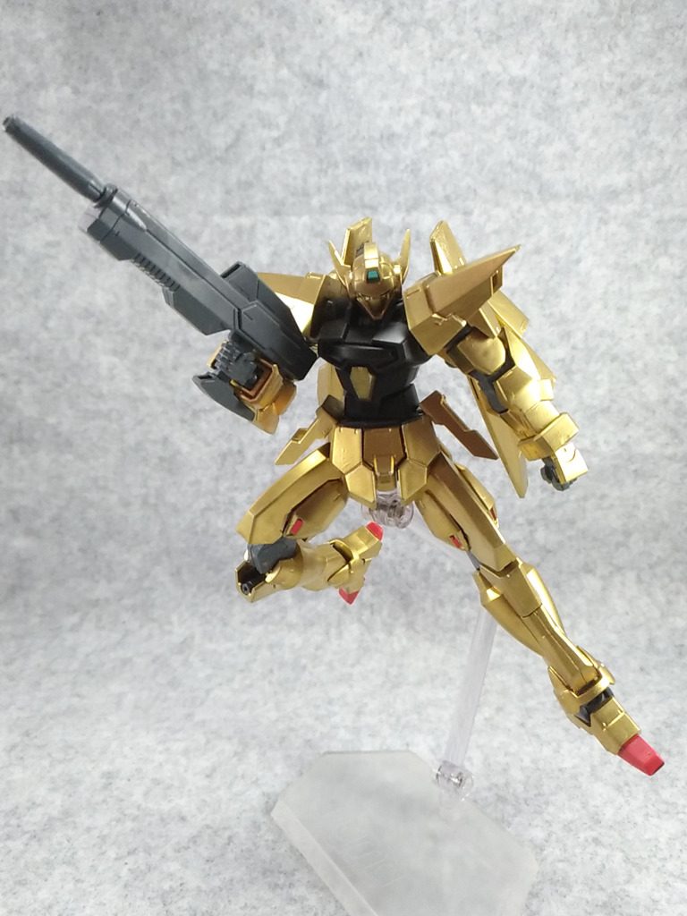 腰のサーベルが1本行方不明に。