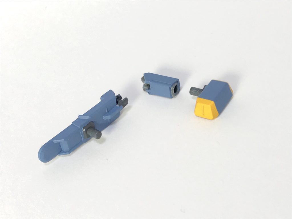 分解するとこんな感じです。
スカルウェポンのアームパーツを使用してます。