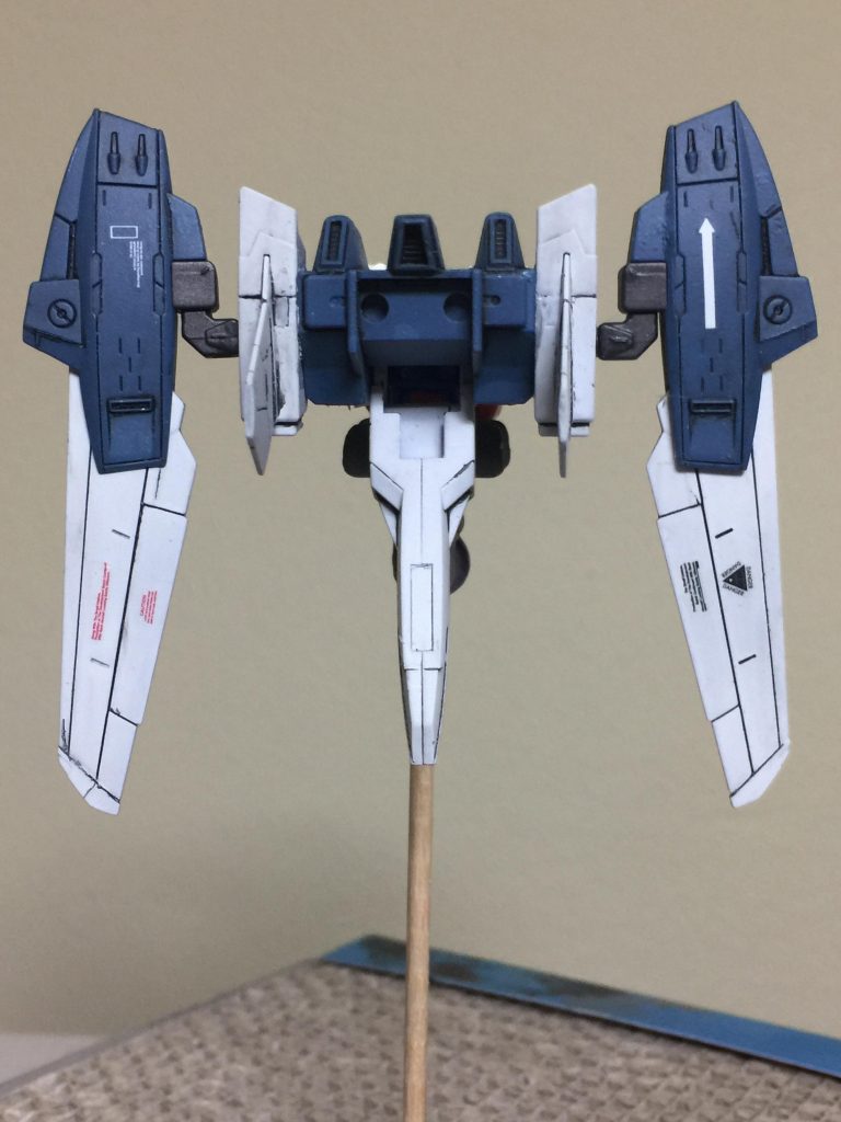 ゴッドビルドストライクガンダムの飛行ユニットを ウェザリングマスターを
した製作工程です。