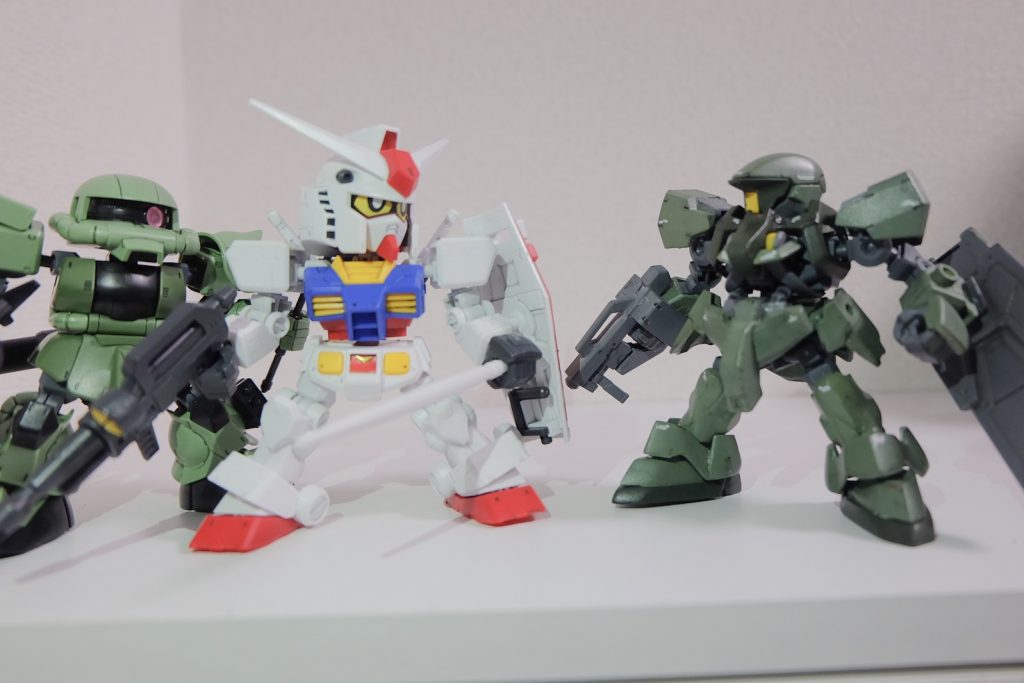 他のクロスシルエットと比べると少し小柄です。