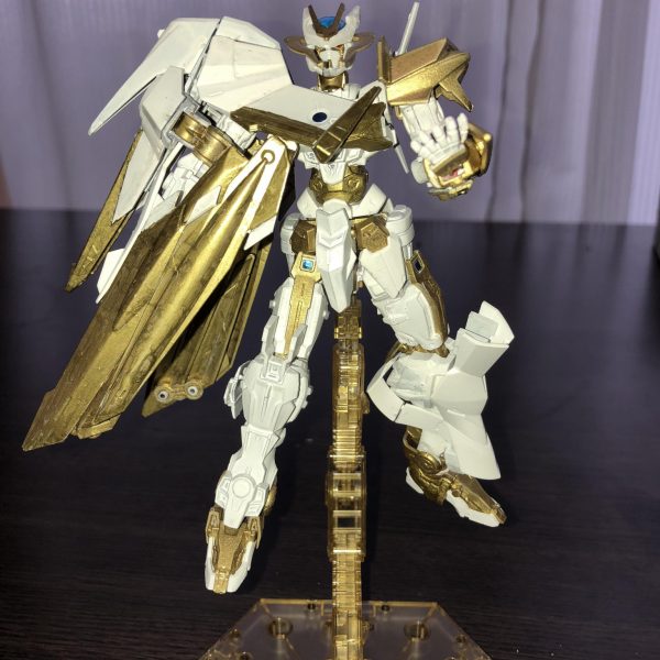 白騎士ノーネーム