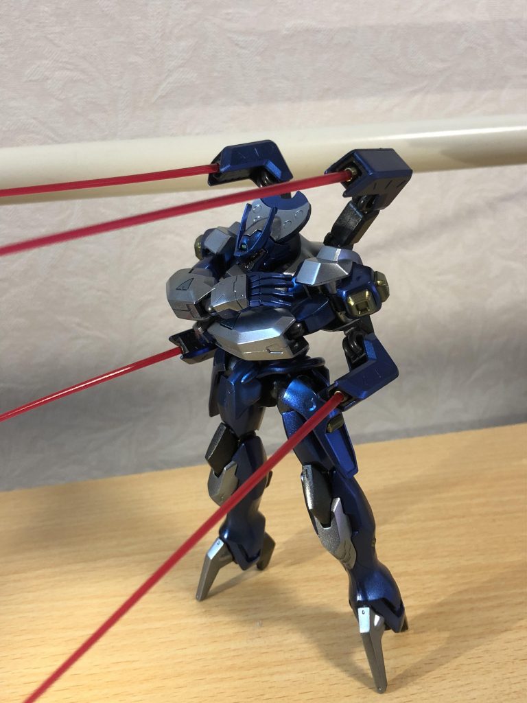 腕組み出来るのは有名ですよね。とりあえずやってみました。