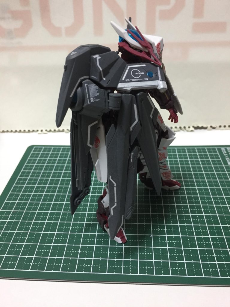 小豆色が微妙な感じだったので別売りのノーネイムライフルを使用