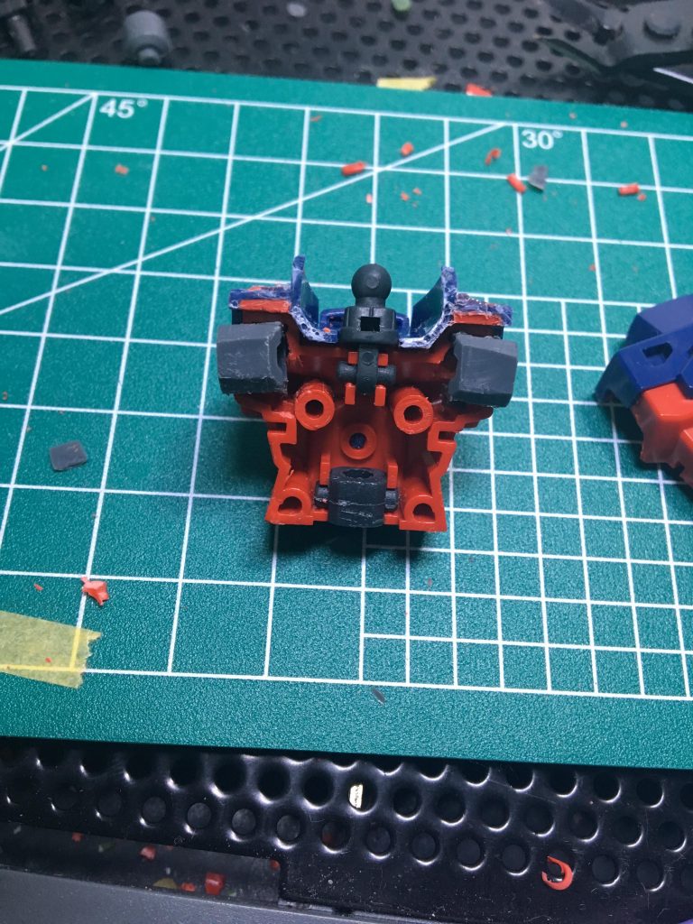 肩にストライクのポリキャップ!