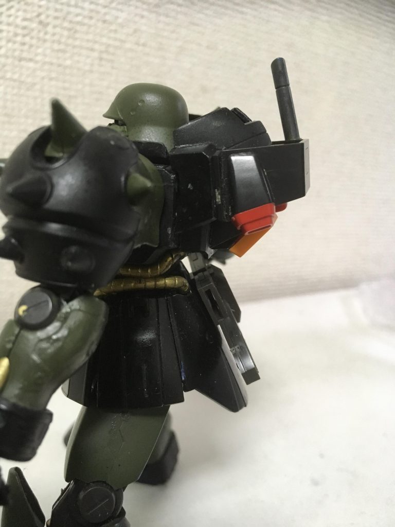 接着もズレないようにまっすぐなるようにしながら接着しました。削りすぎたのかやっぱり隙間できました。。