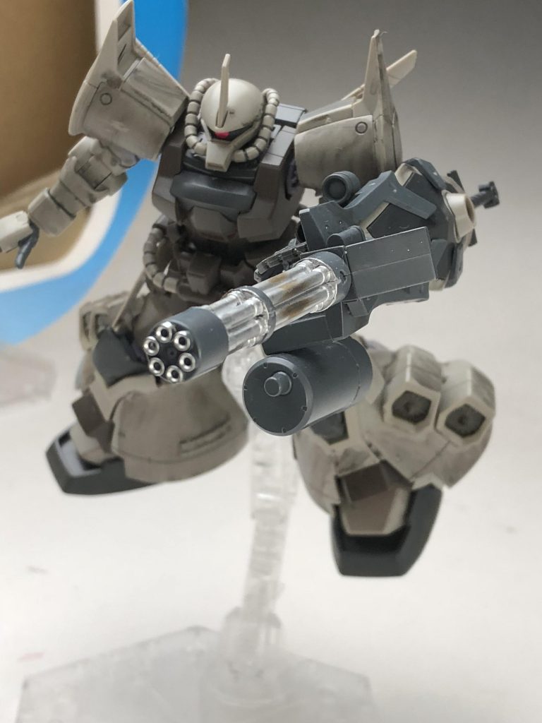 ガトリングガンはタミヤのクロームシルバーを塗り上から同じくタミヤのウェザリングマスターでススを塗ってます。