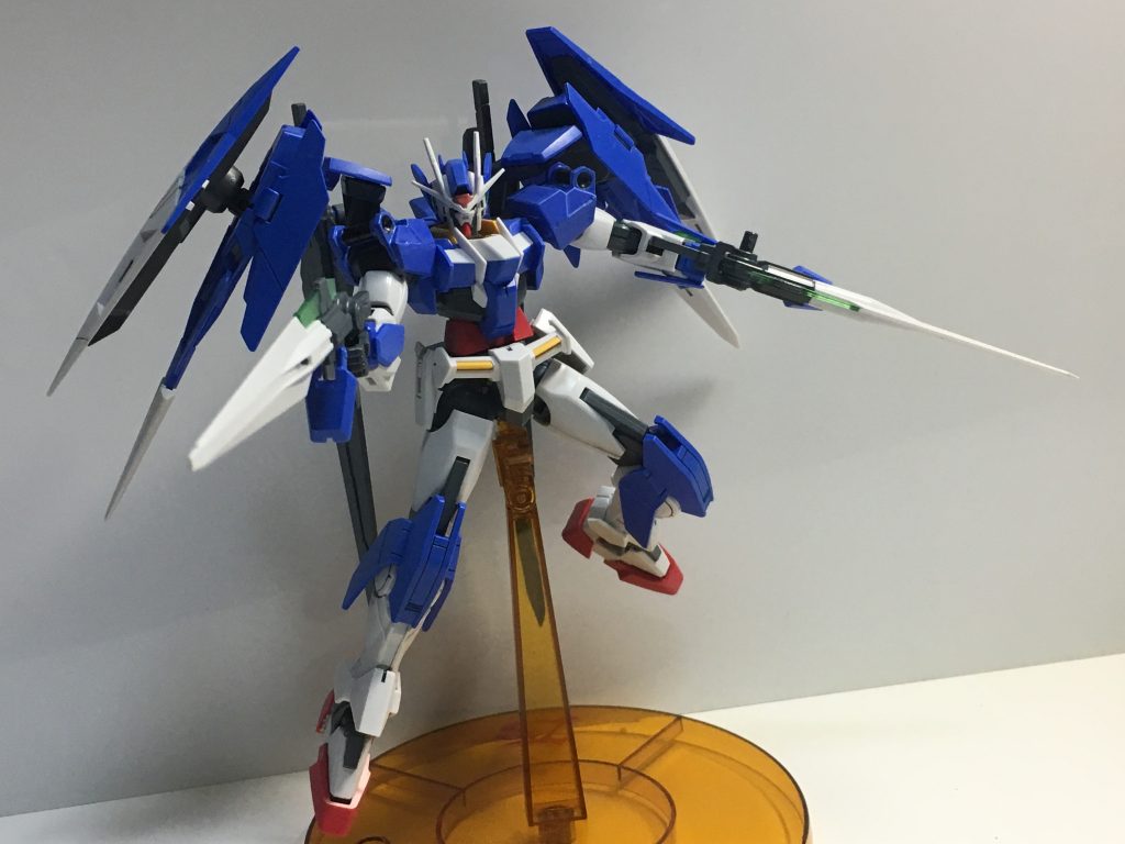 GNソードⅡ
リクの初期の主装備。ライフルモードとソードモードの切り替えができ改めて装備された