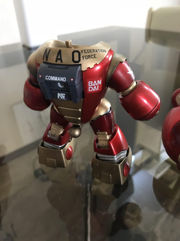 続いて嫁専用機、嫁様の好きな配色を聞いて塗装
あとは僕のセンスでシール貼り貼り♪