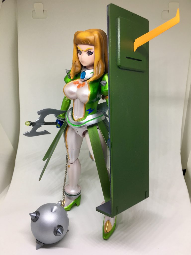 OVA舞-乙HiME Zwei第2話「ア・ラ・シの予感」にて使用した装甲車から引き剥がして使ったシールドも合わせて製作しました。