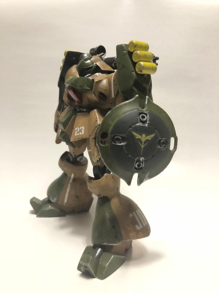 よこ

スポンジで汚しました。
この丸いシールドはすきですね。