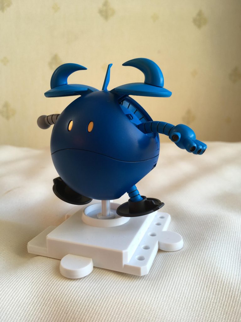 右手はヒートロッドに見立て、
左手は銃口を開けました。