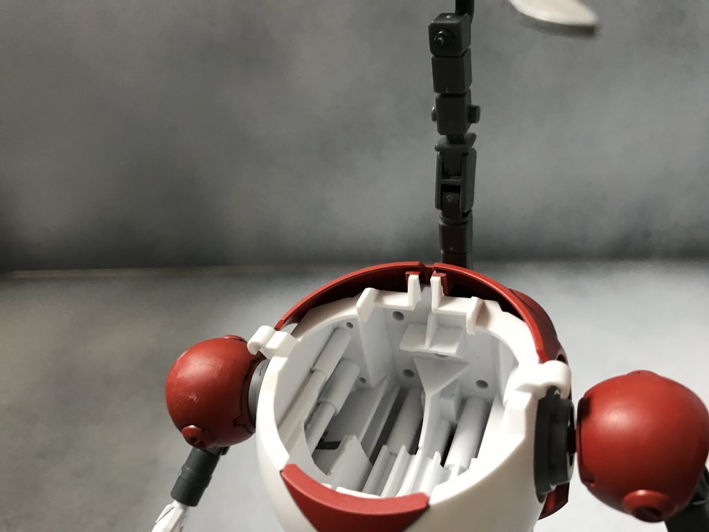 乗れるように内部の
部分は削りました。