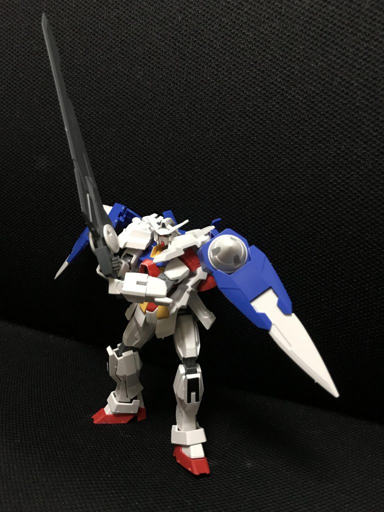 機体本体のGN粒子とツインドライブバスターソード合わせて4機のGNドライブの力で相手をぶった切りますり
神魂合体ゴーダンナーに出てきた必殺技をイメージしてます。