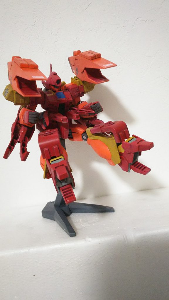 フルブラストモード。(制作工程ではないですね・・・)
両肩の大型スラスターを回転、大型のビームランチャーに。