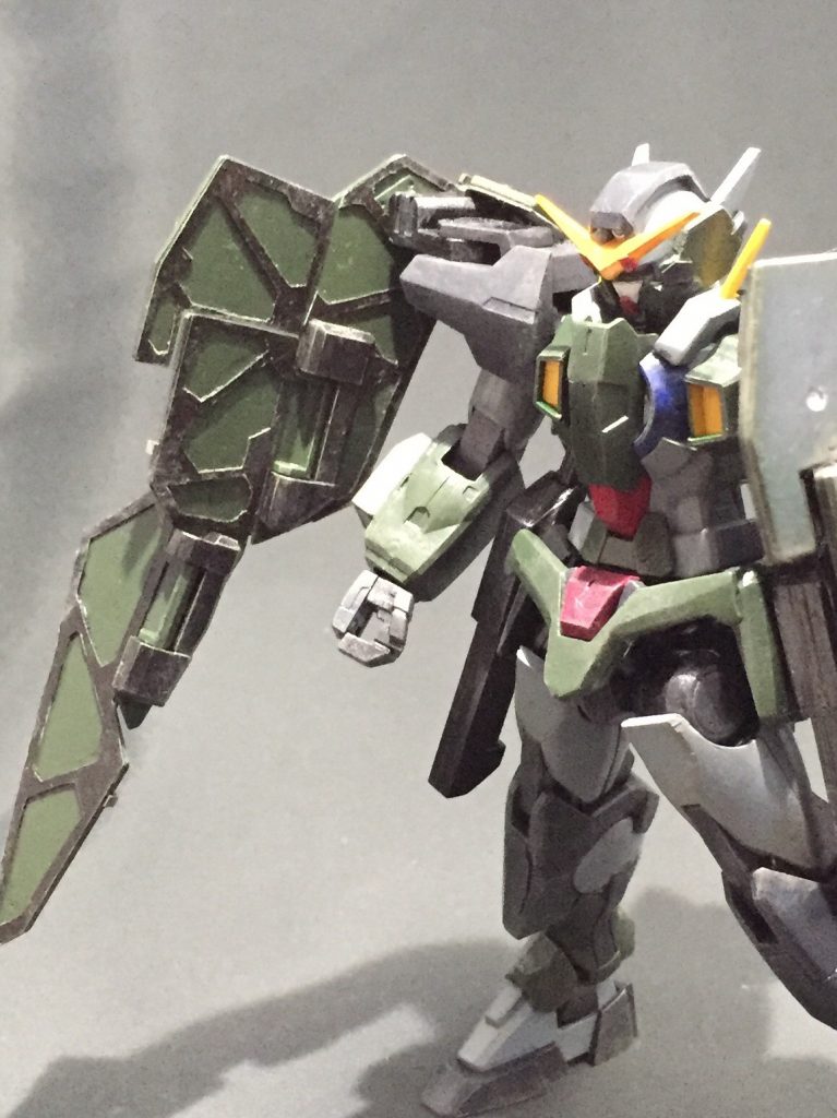 フルシールド裏にトラスフレーム重ねました