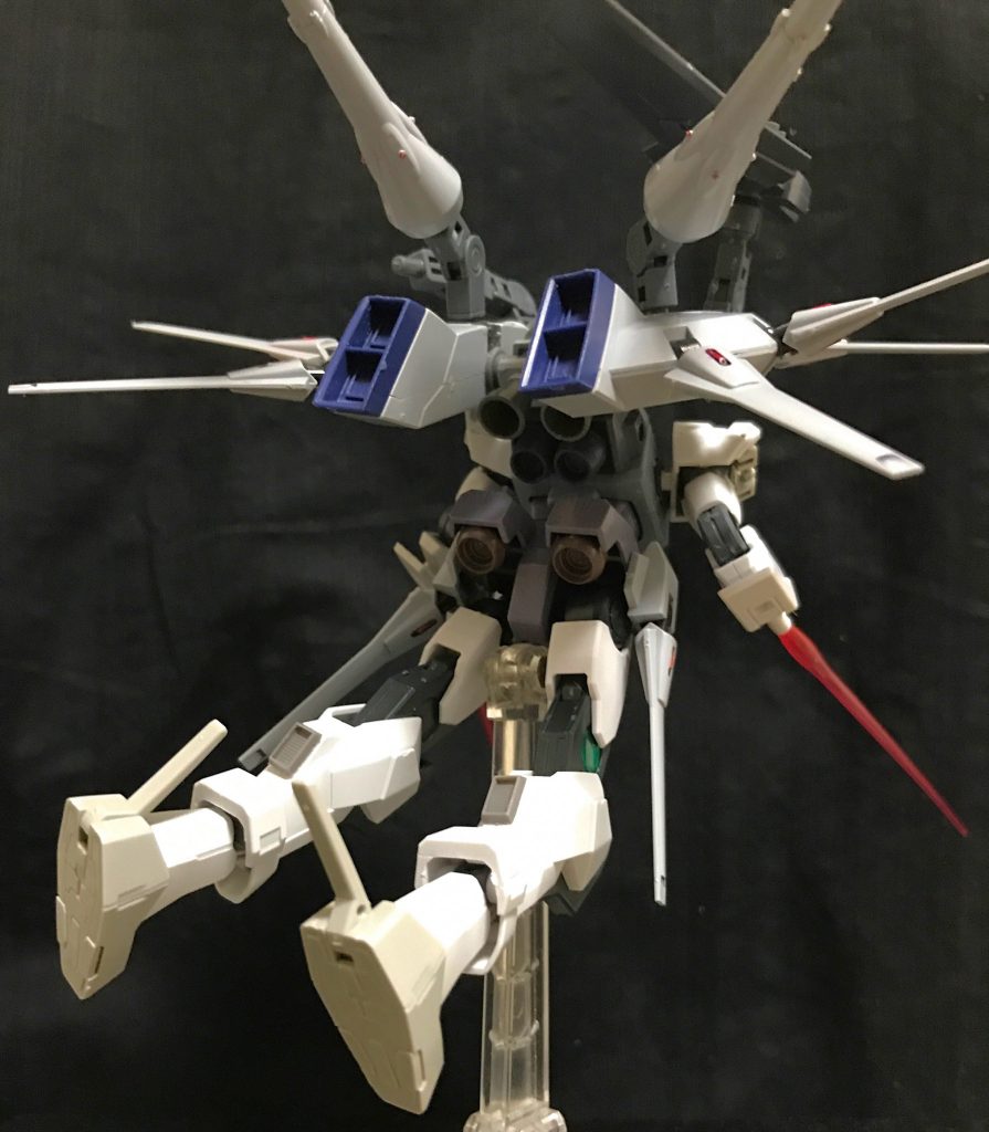 スラスター多いから追うも逃げるも出来る