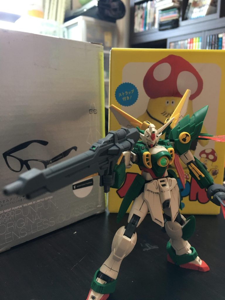 バスターライフル構えるだけでカッコいい...