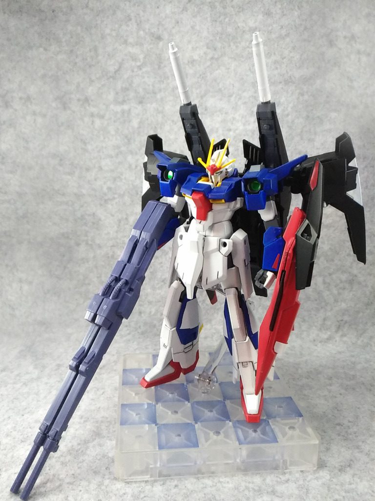 バスターライフルでかい。