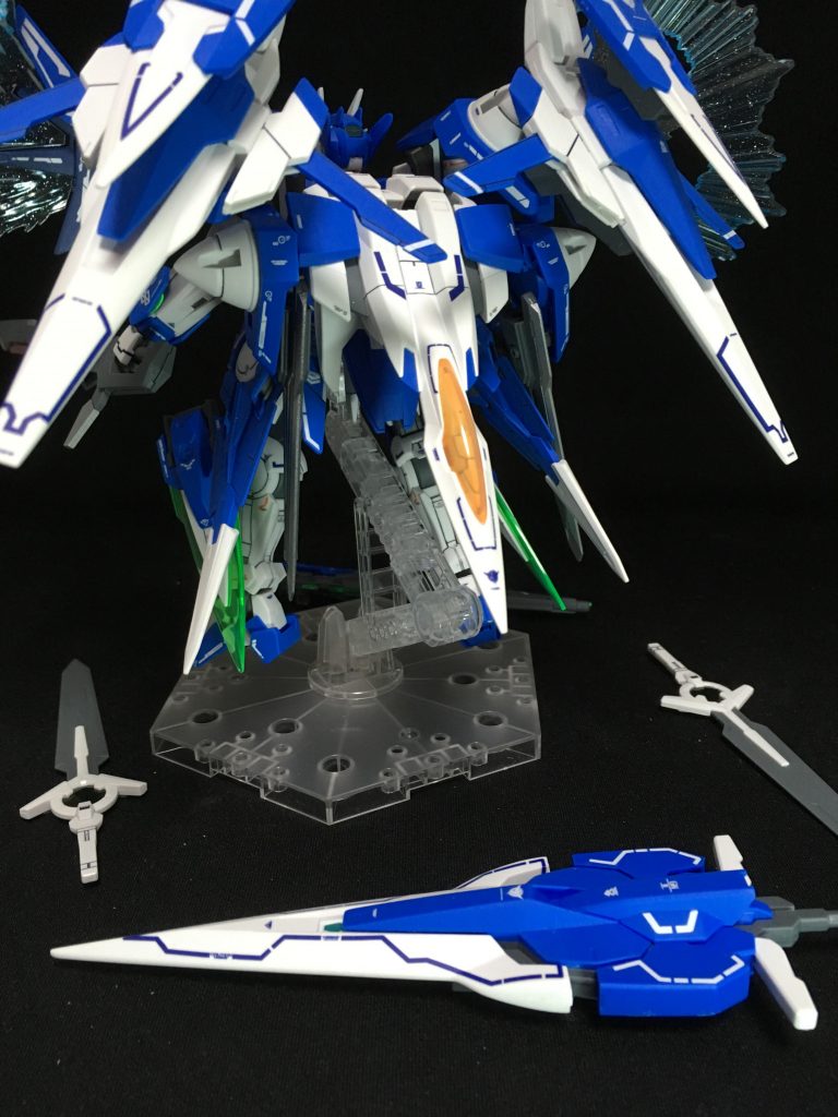 装備に関して
ビームサーベル×4
GNバスターソード
GNブラスター
GNダイバーソード×2
GNバスターブレイド×2
GNカタール×2
ほぼ9割が近接武器になってます